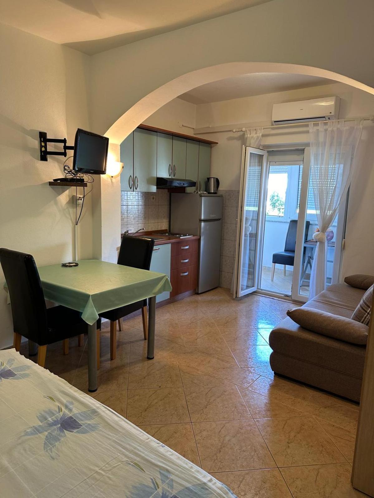 Apartmani Andelo, Tommy, Leon Bibinje Ngoại thất bức ảnh